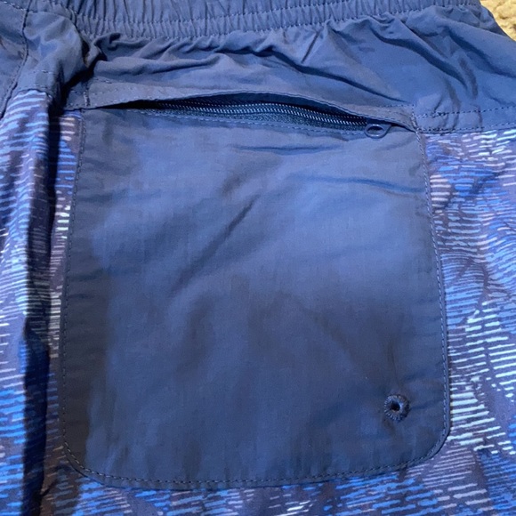 BNWOT Columbia blue floral waterproof/quick-drying board shorts for women size S - Picture 8 of 8